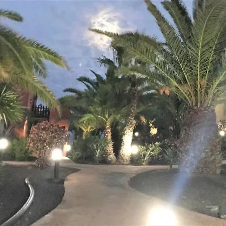 My Pretty - Lovely And Spacious Surrounded By Tropical Gardens - Private Covered And Uncovered Terrace - Pool - Parking - Free Fibre Optic Internet דירה