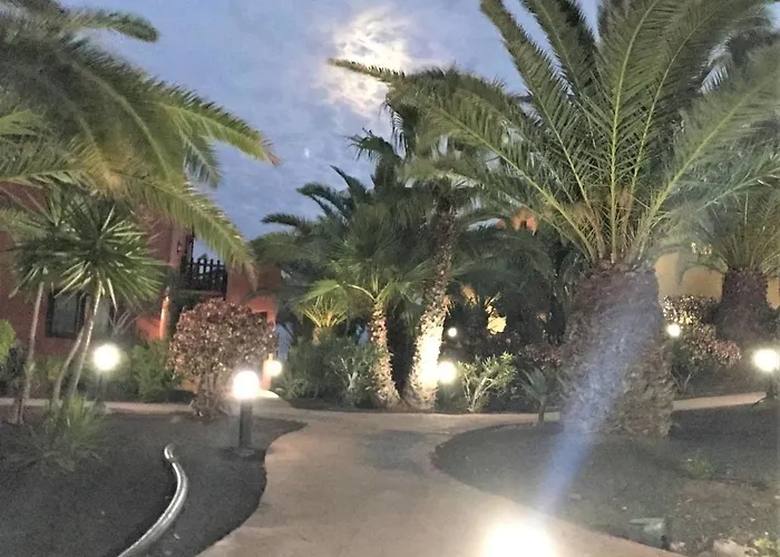 My Pretty - Lovely And Spacious Surrounded By Tropical Gardens - Private Covered And Uncovered Terrace - Pool - Parking - Free Fibre Optic Internet דירה