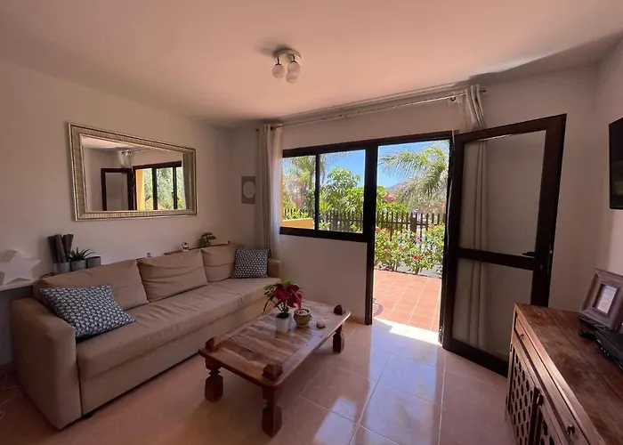 דירה My Pretty - Lovely And Spacious Surrounded By Tropical Gardens - Private Covered And Uncovered Terrace - Pool - Parking - Free Fibre Optic Internet קורלחו