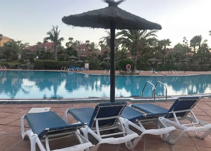 דירה My Pretty - Lovely And Spacious Surrounded By Tropical Gardens - Private Covered And Uncovered Terrace - Pool - Parking - Free Fibre Optic Internet קורלחו