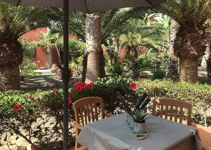 My Pretty - Lovely And Spacious Surrounded By Tropical Gardens - Private Covered And Uncovered Terrace - Pool - Parking - Free Fibre Optic Internet דירה